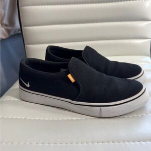 Nike Black Slip-On Sneakers with White Sole Women’s 7.5